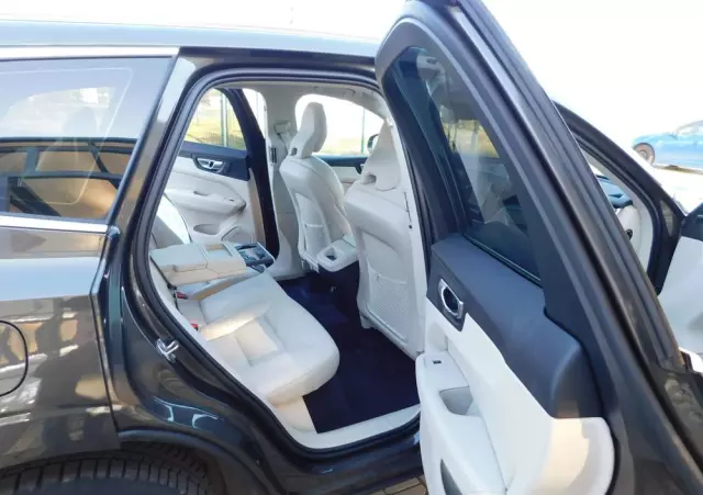 VOLVO XC 60 D4 Momentum Pro