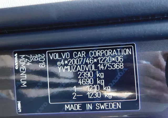 VOLVO XC 60 D4 Momentum Pro