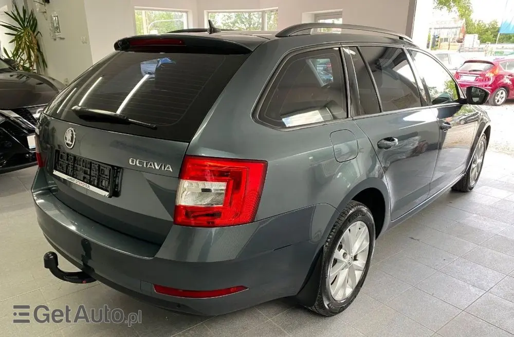 SKODA Octavia 