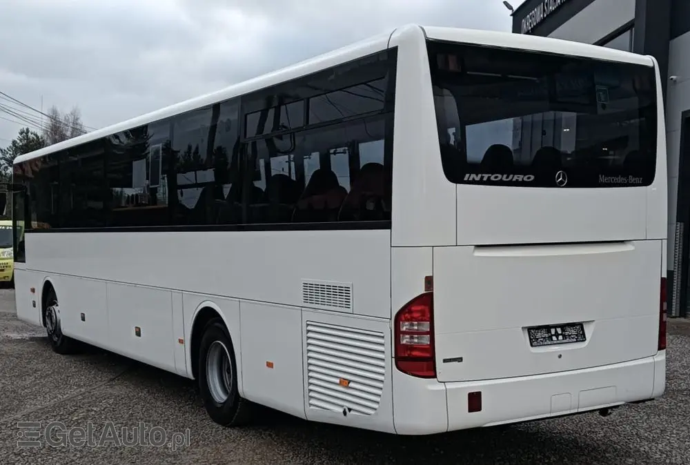 MERCEDES-BENZ INTOURO 