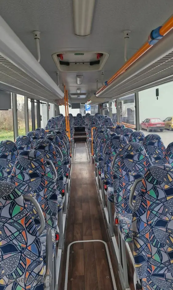 MERCEDES-BENZ INTOURO 