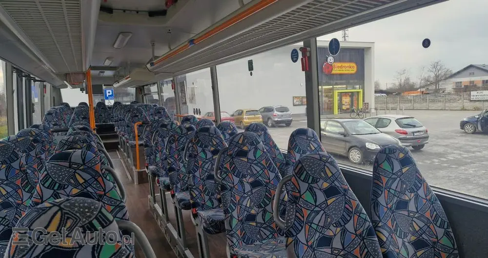 MERCEDES-BENZ INTOURO 