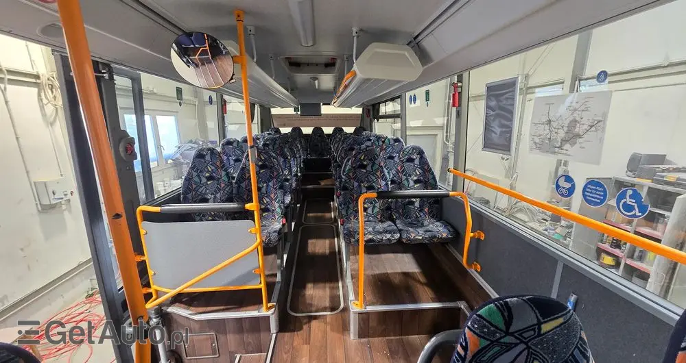 MERCEDES-BENZ INTOURO 