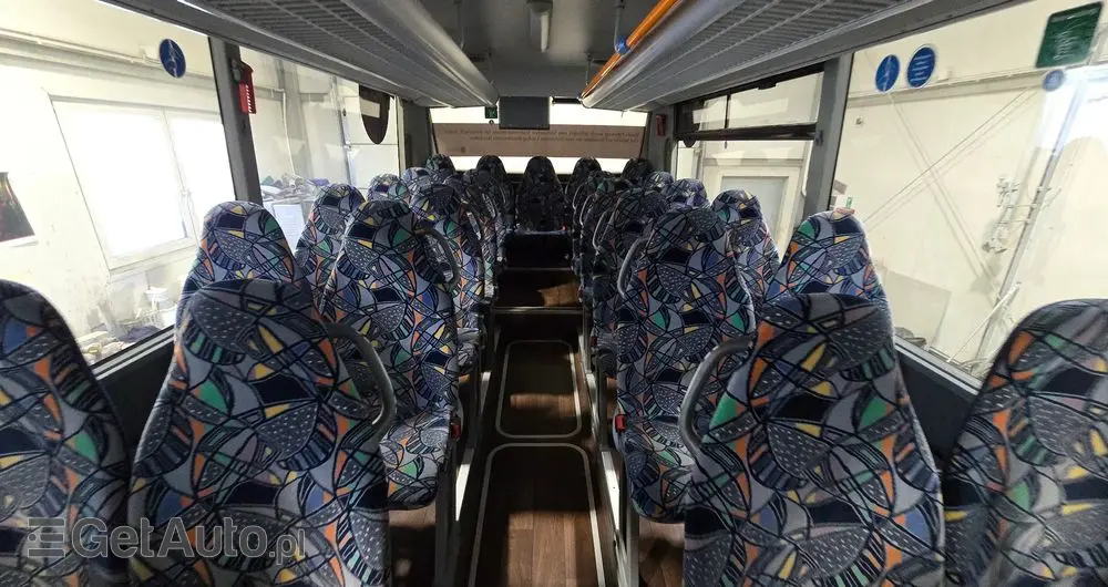 MERCEDES-BENZ INTOURO 