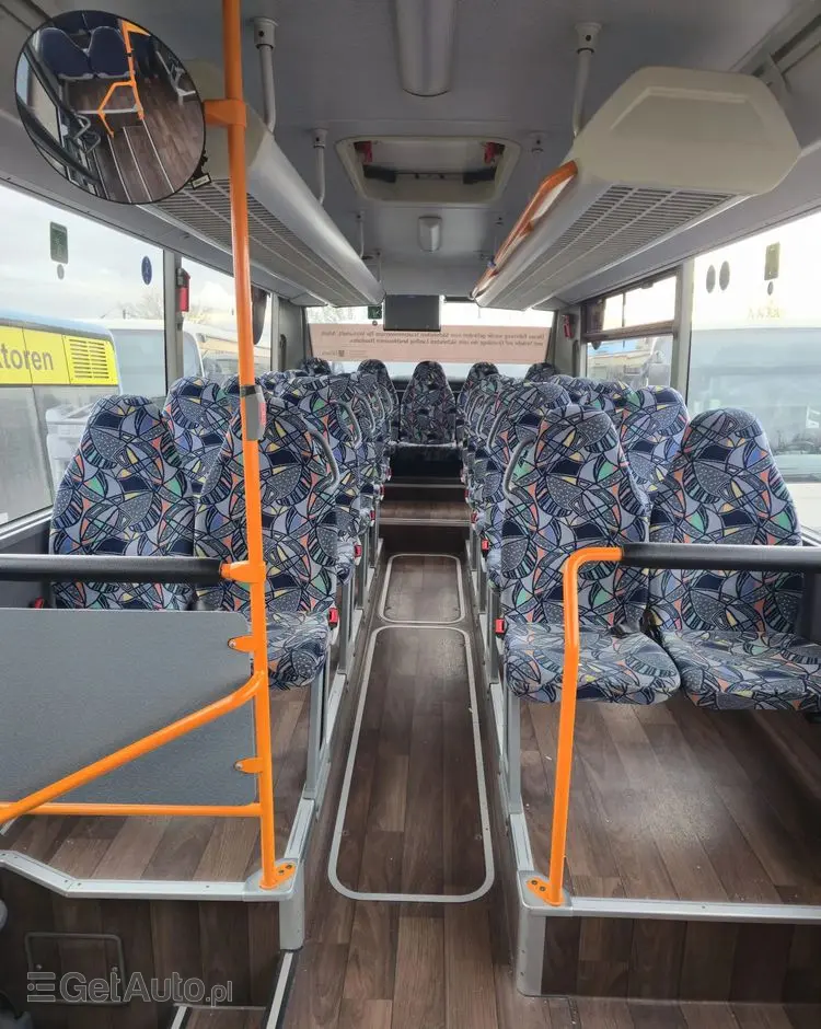 MERCEDES-BENZ INTOURO 