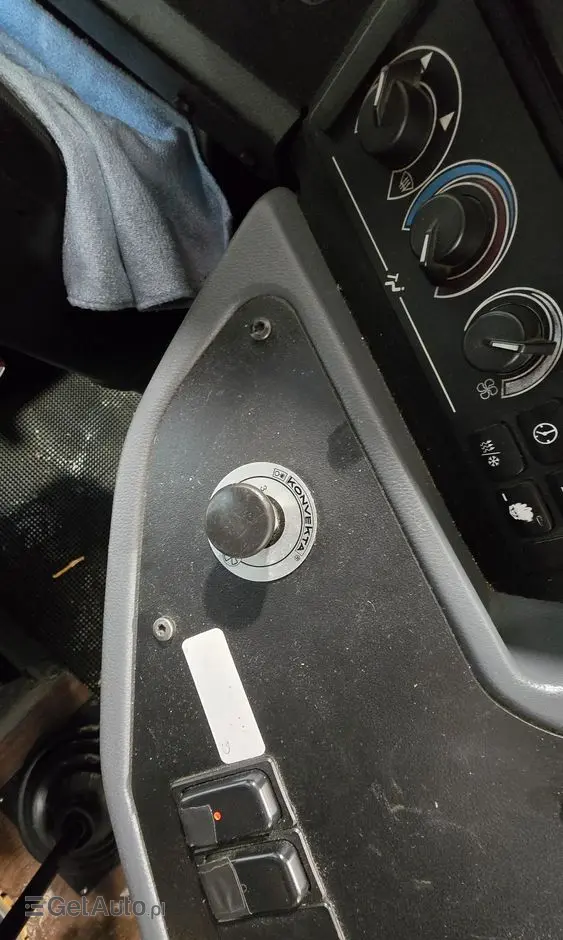 MERCEDES-BENZ INTOURO 