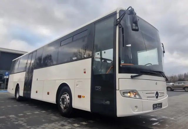 MERCEDES-BENZ INTOURO 