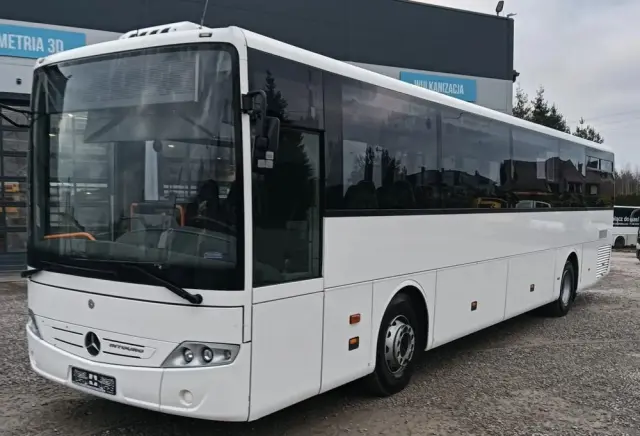 MERCEDES-BENZ INTOURO 