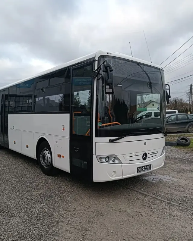 MERCEDES-BENZ INTOURO 