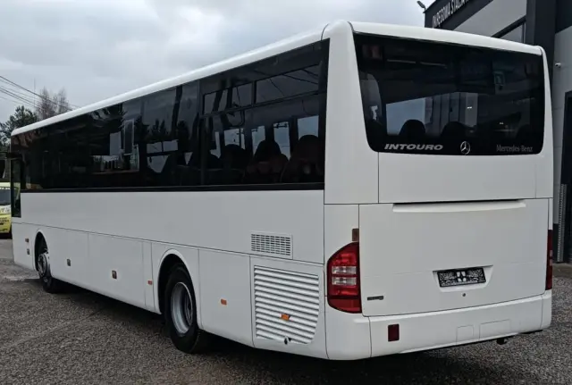 MERCEDES-BENZ INTOURO 
