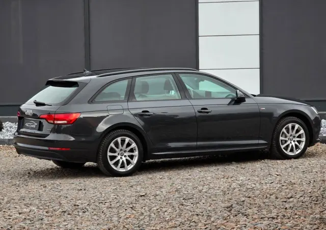 AUDI A4 Avant 2.0 TDI S tronic quattro sport