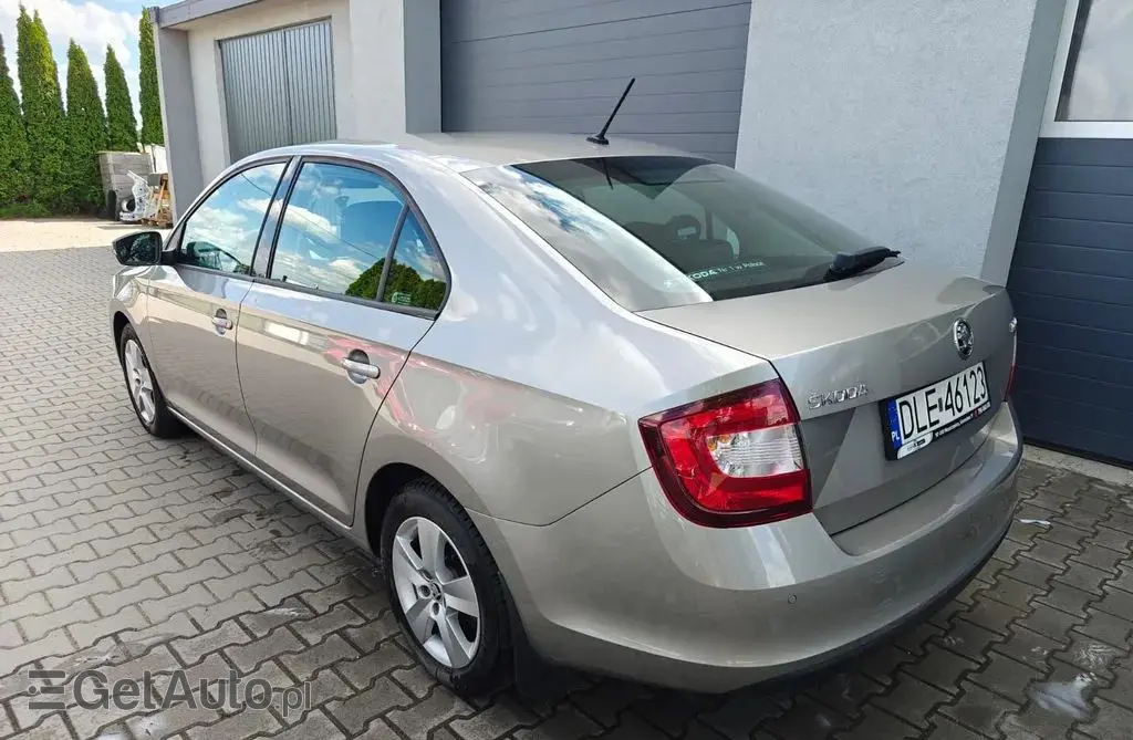 SKODA Rapid 