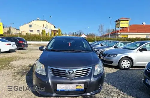 TOYOTA Avensis 