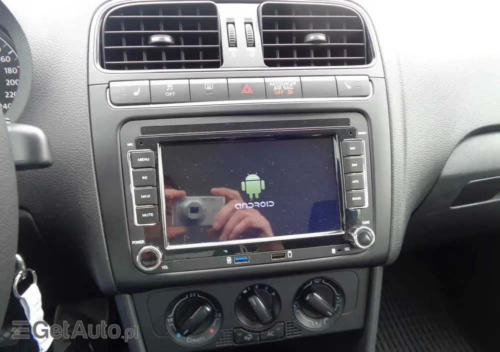 VOLKSWAGEN Polo 1.2 12V Sportline