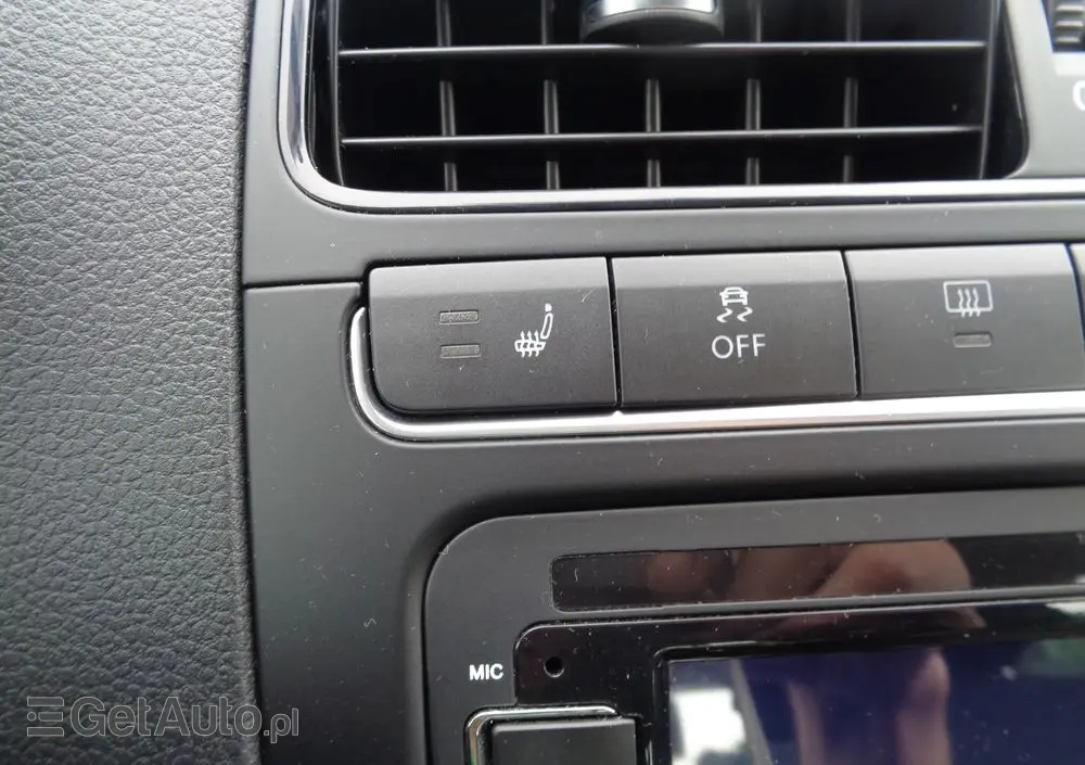 VOLKSWAGEN Polo 1.2 12V Sportline