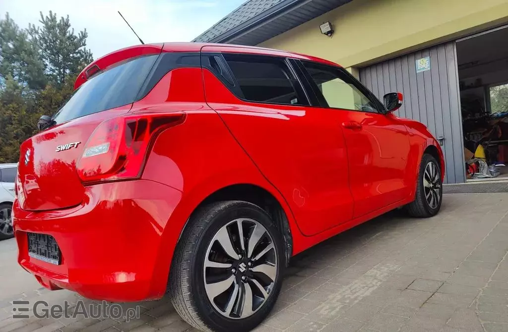 SUZUKI Swift 