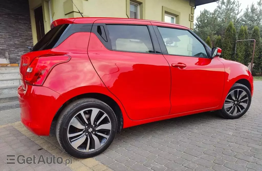 SUZUKI Swift 