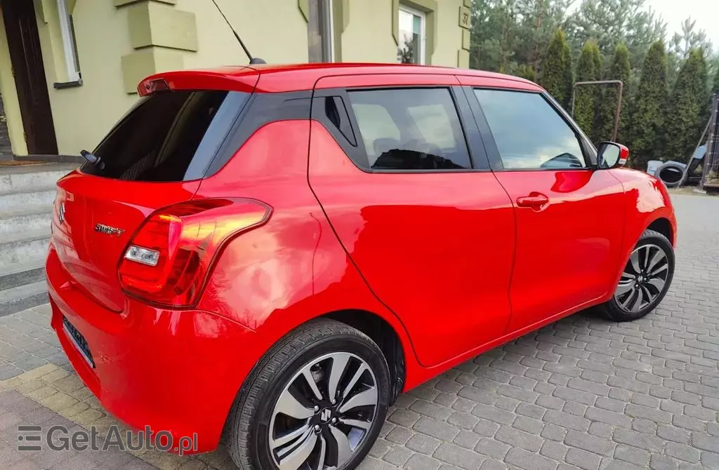 SUZUKI Swift 