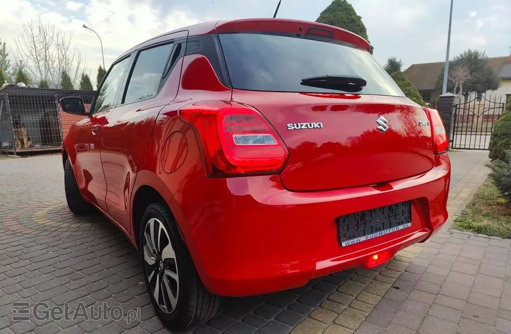 SUZUKI Swift 