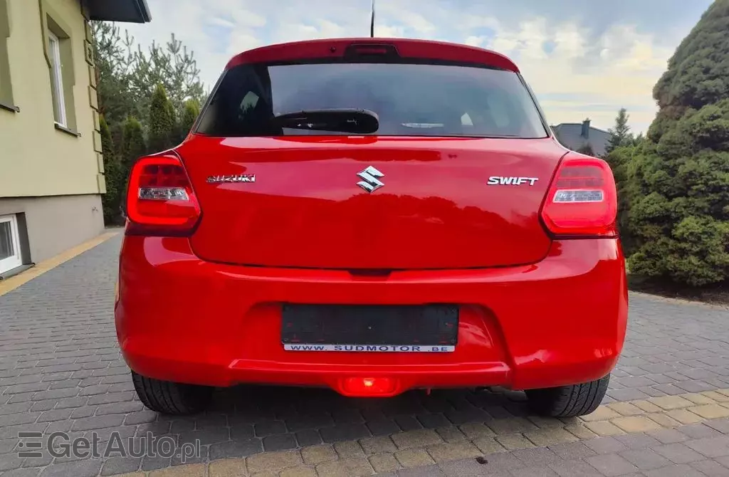 SUZUKI Swift 