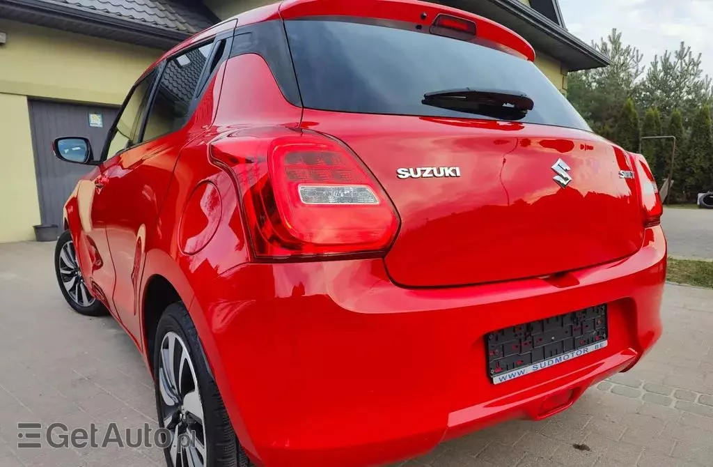 SUZUKI Swift 