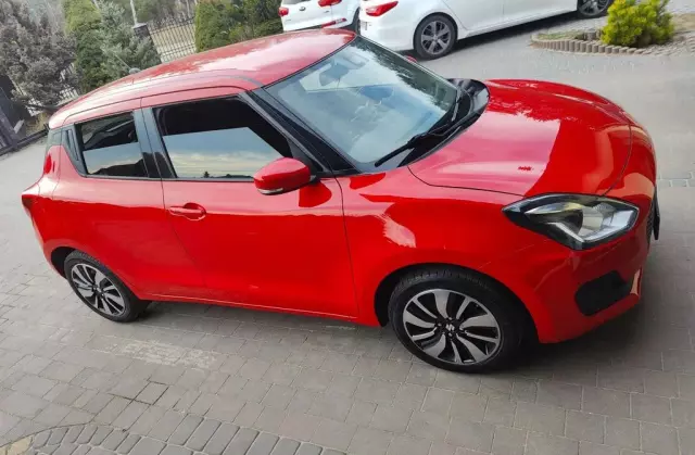 SUZUKI Swift 