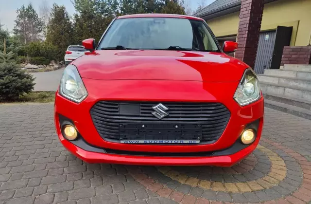 SUZUKI Swift 