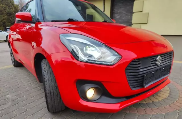 SUZUKI Swift 