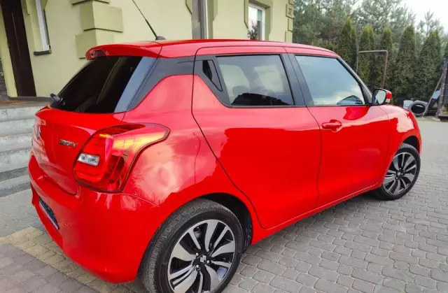 SUZUKI Swift 