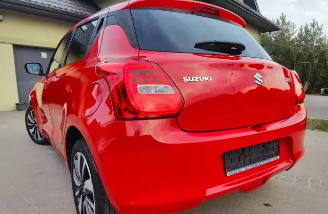 SUZUKI Swift 