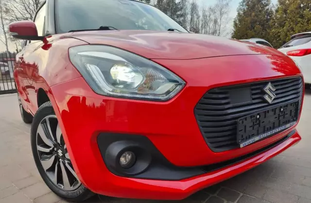 SUZUKI Swift 