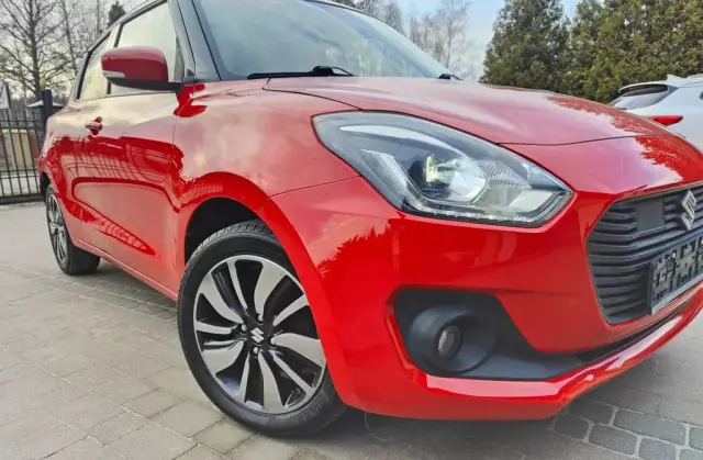 SUZUKI Swift 