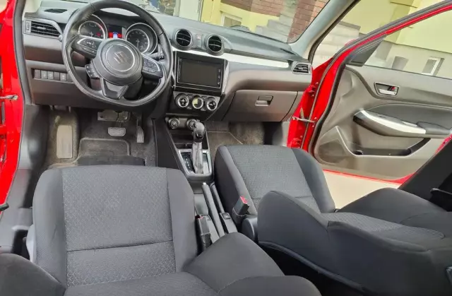 SUZUKI Swift 