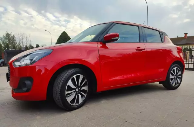 SUZUKI Swift 