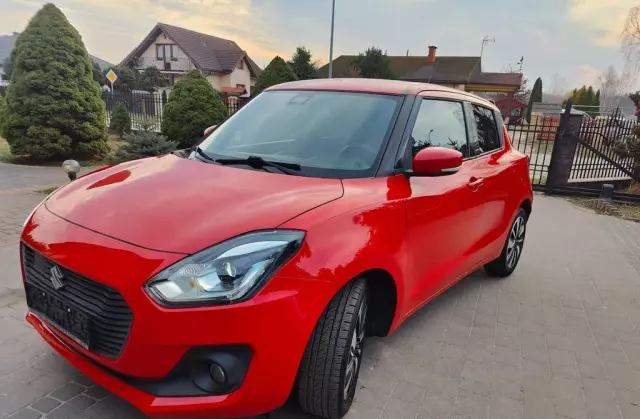 SUZUKI Swift 