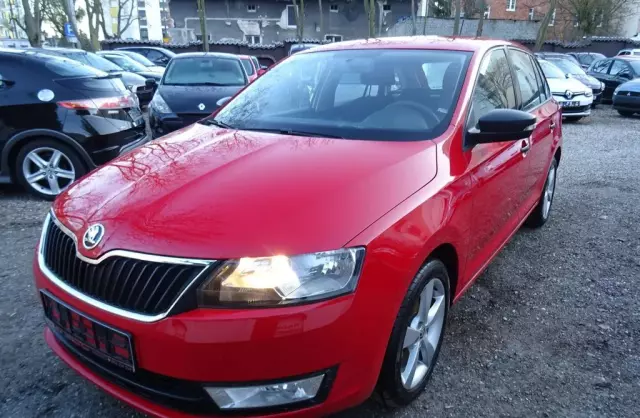 SKODA Rapid 