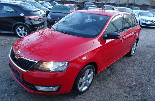 SKODA Rapid 