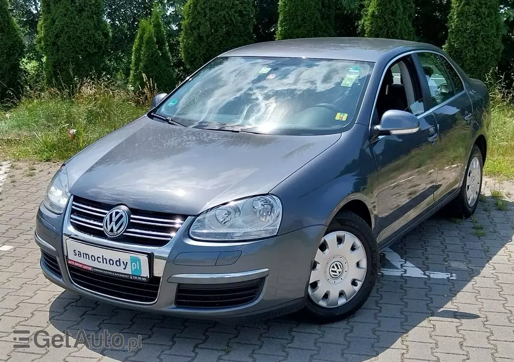 VOLKSWAGEN Jetta 1.4 TSI Highline