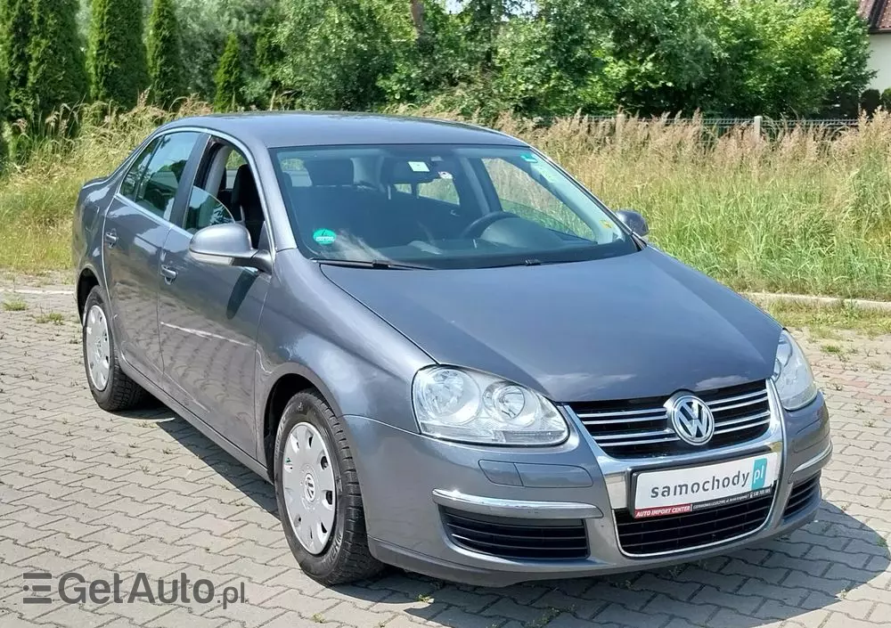 VOLKSWAGEN Jetta 1.4 TSI Highline