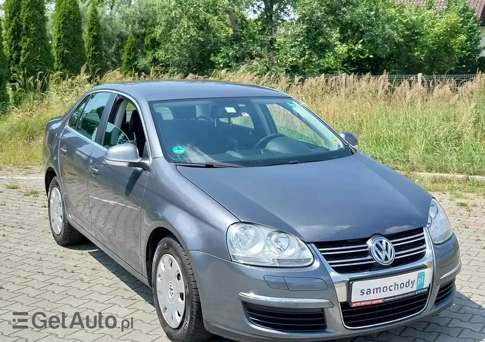 VOLKSWAGEN Jetta 1.4 TSI Highline