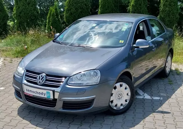 VOLKSWAGEN Jetta 1.4 TSI Highline