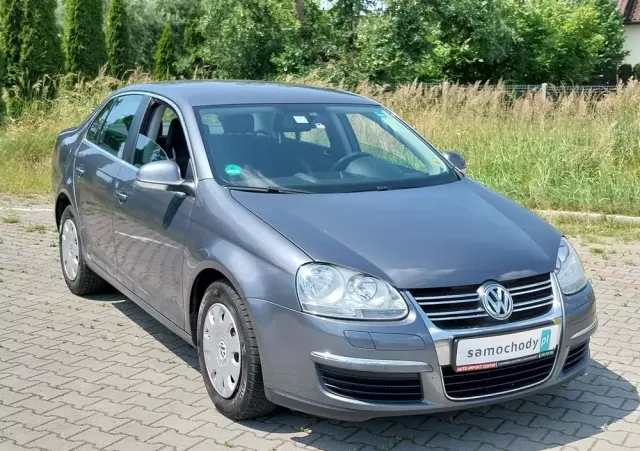 VOLKSWAGEN Jetta 1.4 TSI Highline