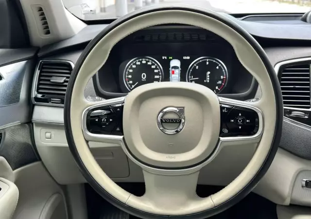 VOLVO XC 90 D5 AWD Inscription