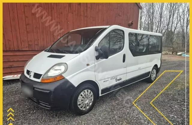 RENAULT Trafic 