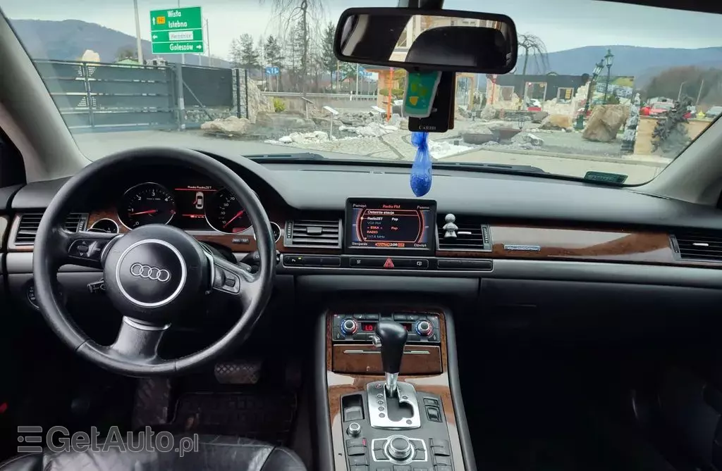 AUDI A8 