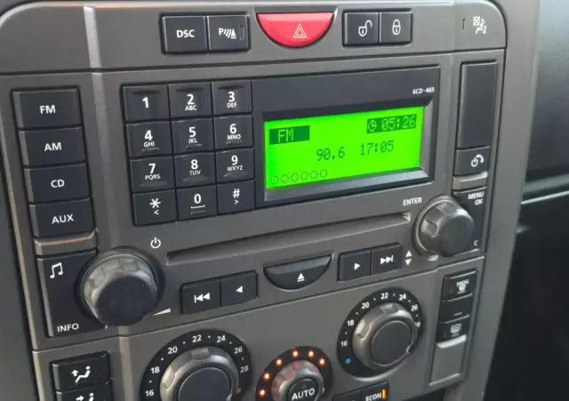 LAND ROVER Discovery 