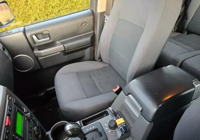 LAND ROVER Discovery 