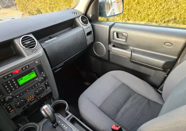 LAND ROVER Discovery 