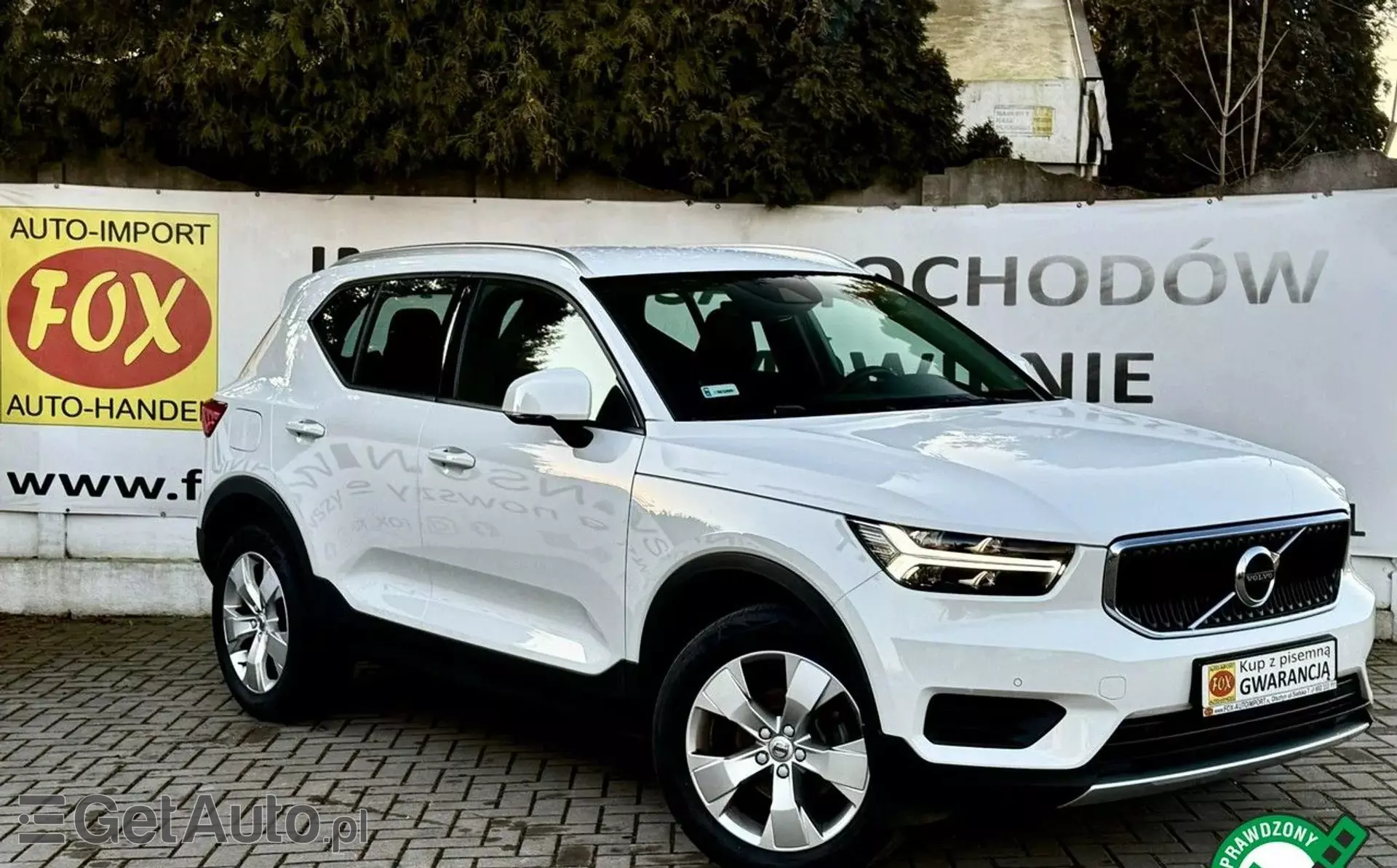 VOLVO XC40 