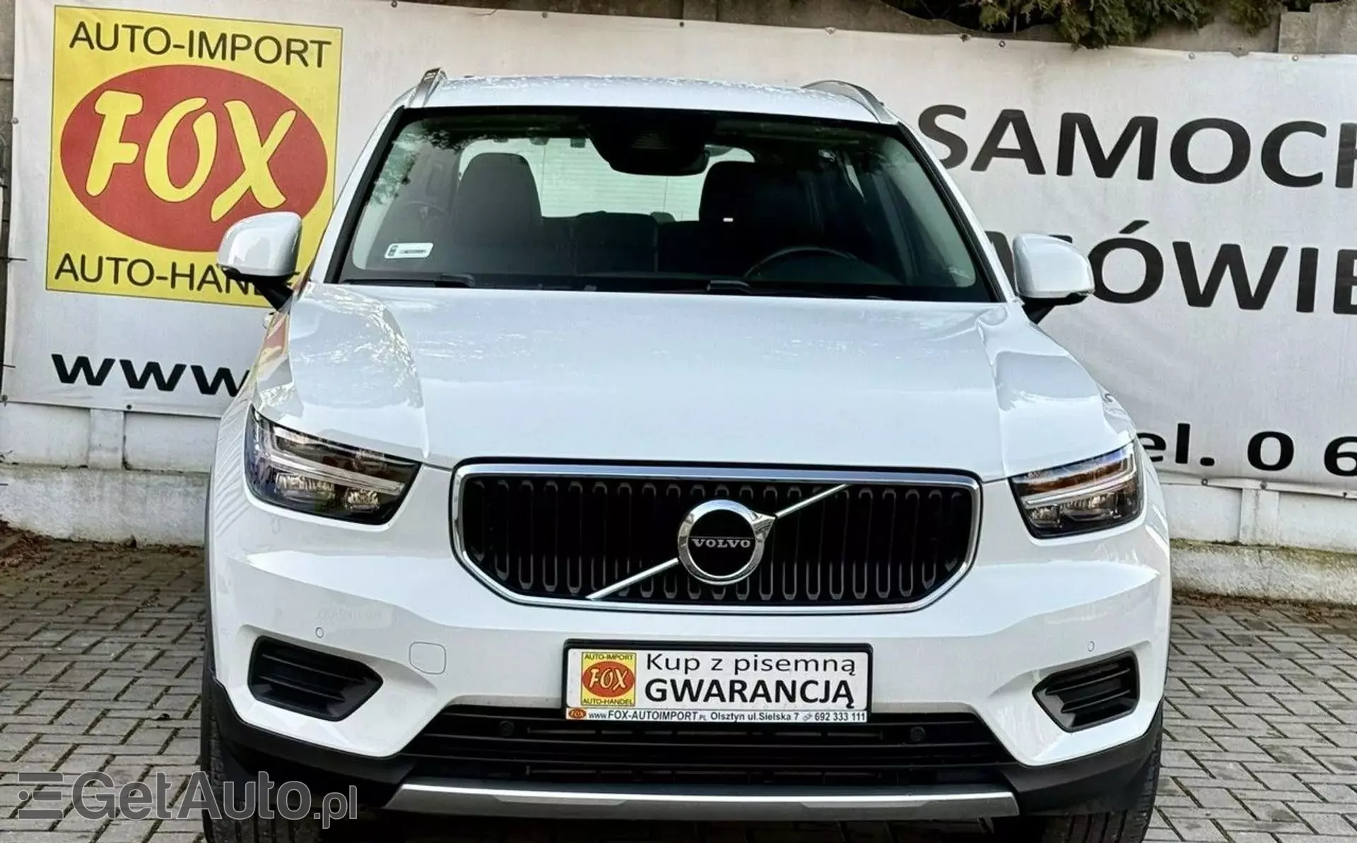 VOLVO XC40 